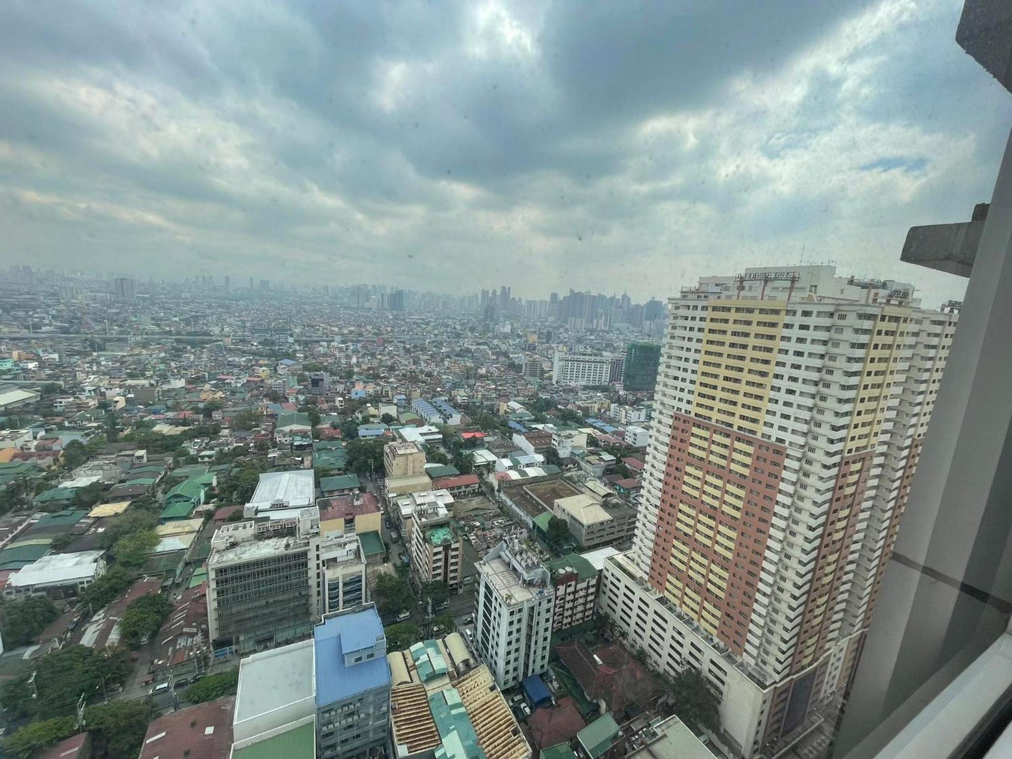 Green Residences Stays By Pbyy Manila Exterior photo